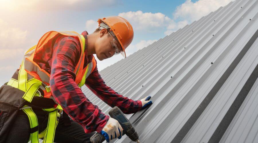 Professional residential roofers in Cambridge, IL